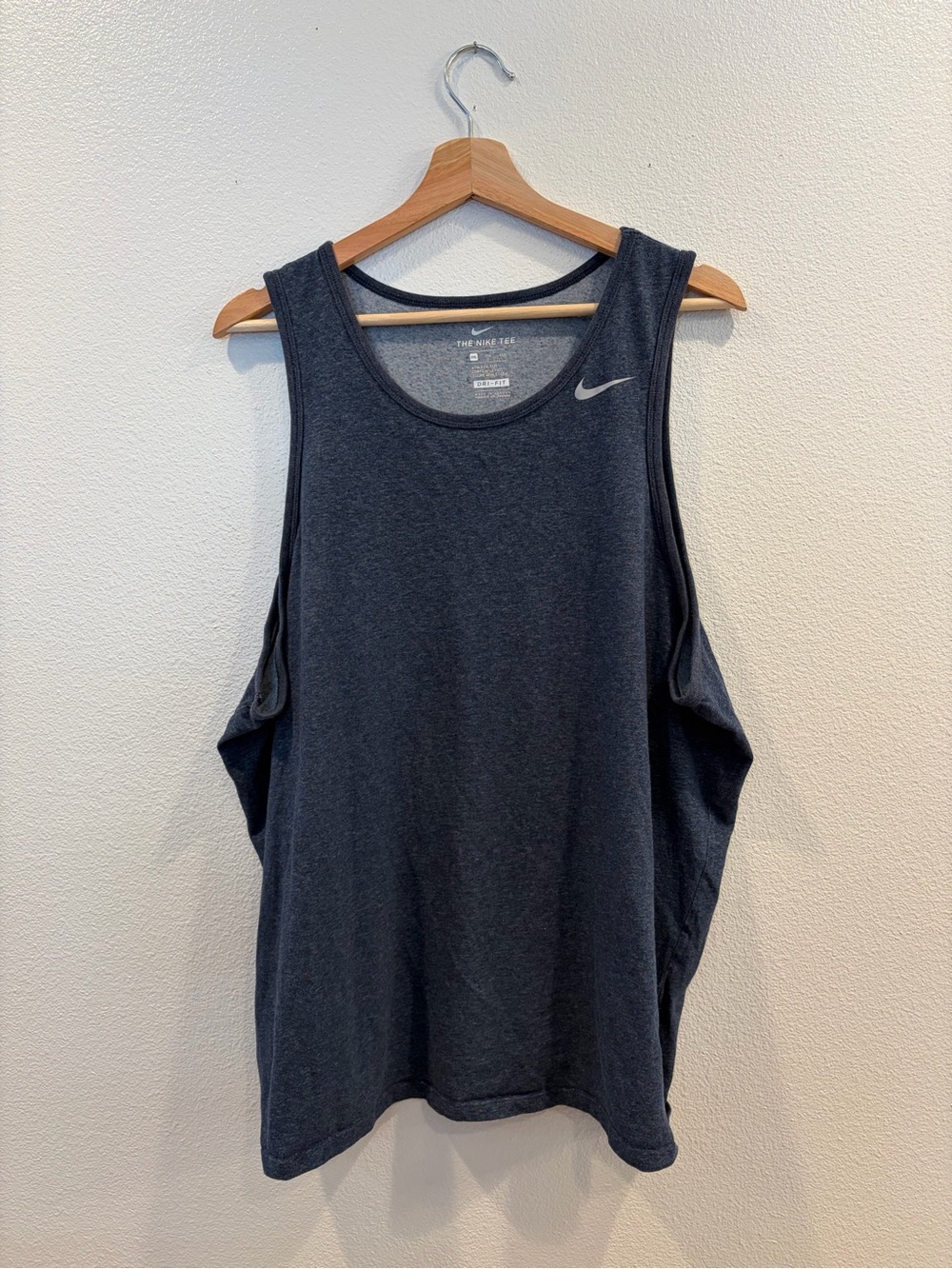 5/$20 Nike Women’s Blue Gray Athletic Tank Top with Reflective Swoosh